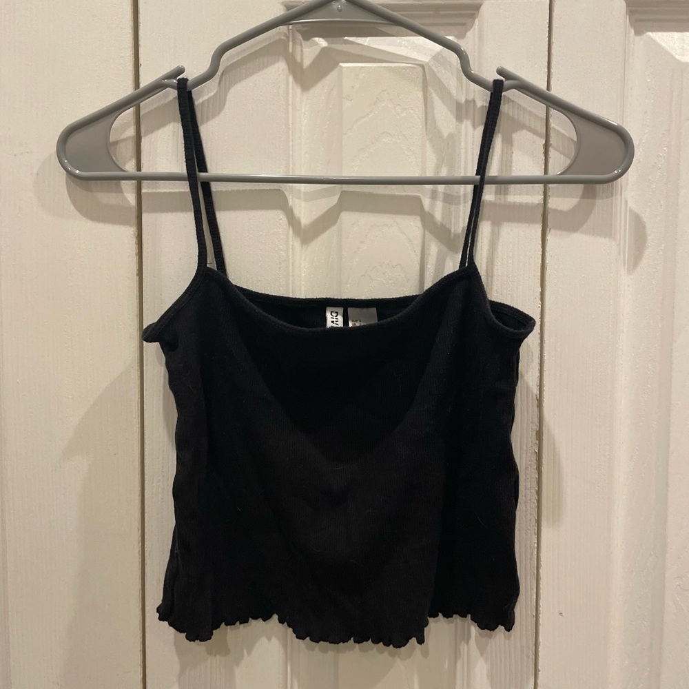 H&M Divided Black Crop Top